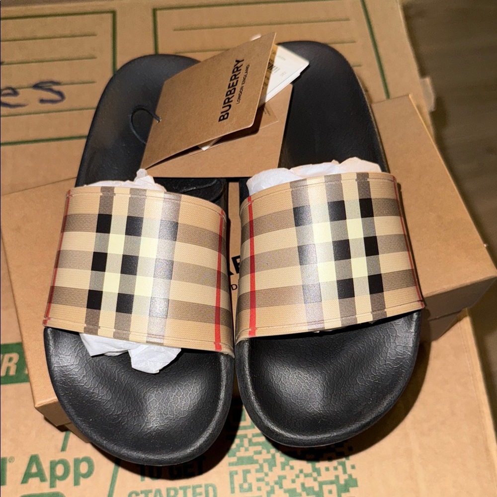 Burberry Kids Plaid Slide Sandals - Black and Tan